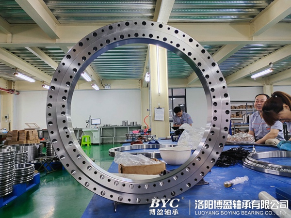 1628818164544112.jpg 洛陽交叉滾子軸承.jpg